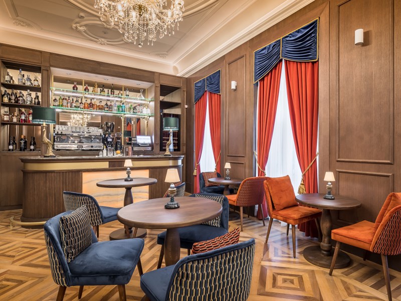 La Sucursal Grand Café