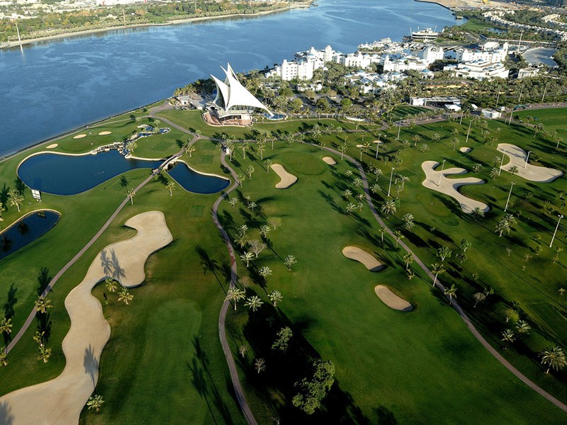 Vue aérienne du golf et de l'hôtel Park Hyatt