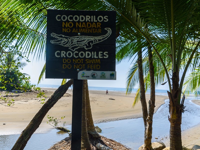 Panneau dans le parc Marino Ballena à Punta Uvita