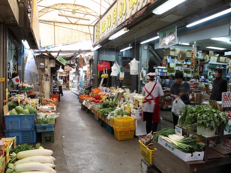 Baladez-vous entre les étals du marché