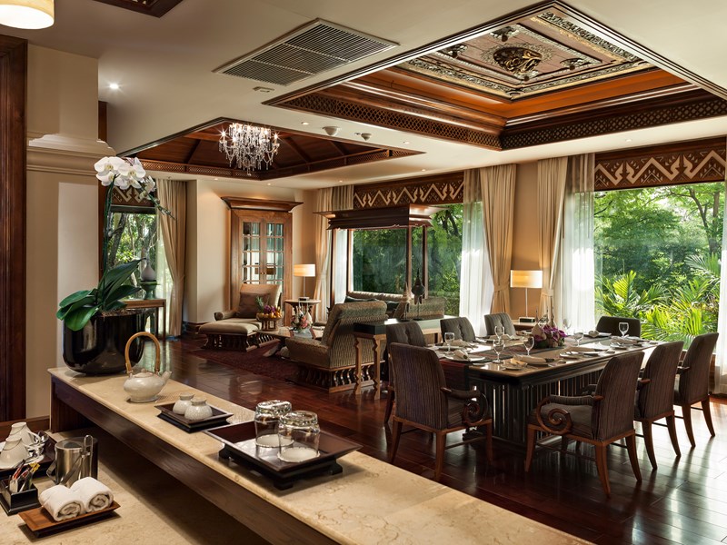 Riverside Pool Suite