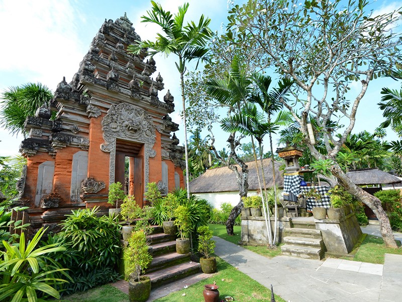 Belmond Jimbaran Puri Bali, les jardins de l'hôtel