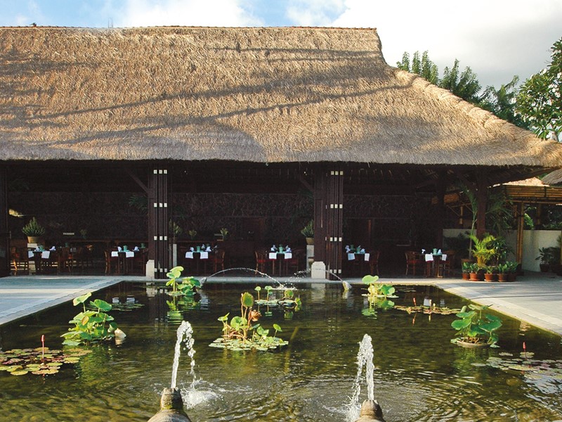 Belmond Jimbaran Puri Bali, les jardins de l'hôtel