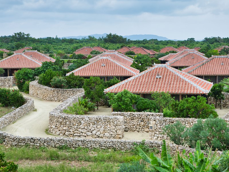 Découvrez les petits villages de l'île de Taketomi