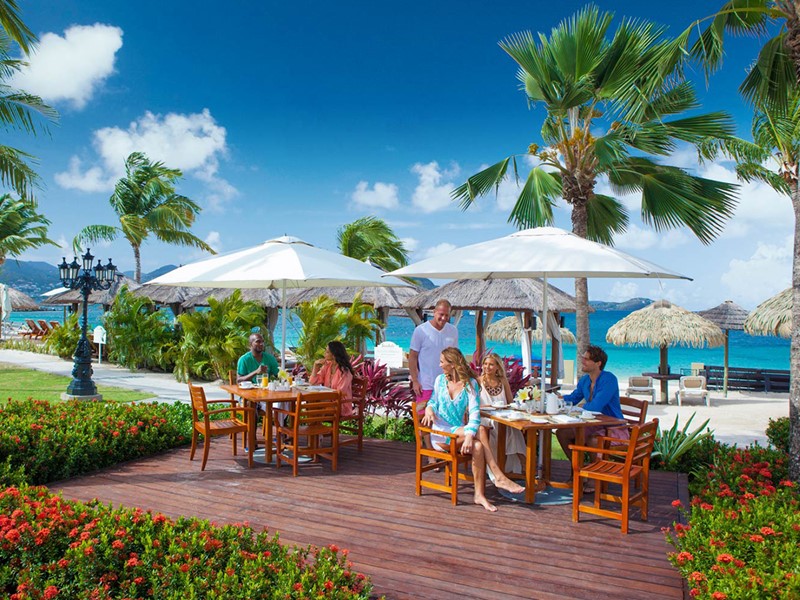 The Mariner Seaside Bar & Grill du Sandals Grande St. Lucian