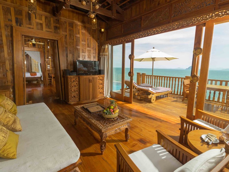 Royal Grand Pool Villa