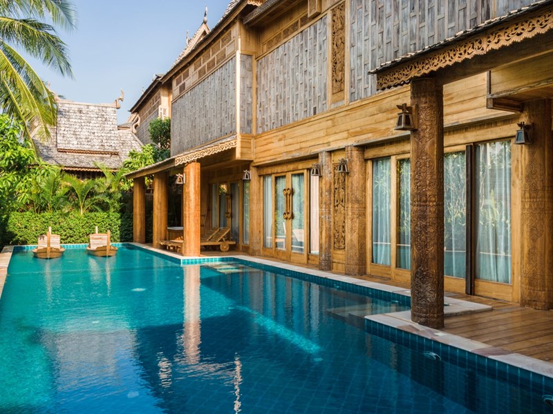 Royal Grand Pool Villa