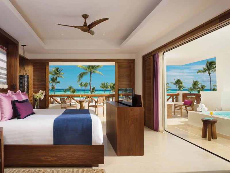 Preferred Club Master Suite Plunge Pool Ocean Front