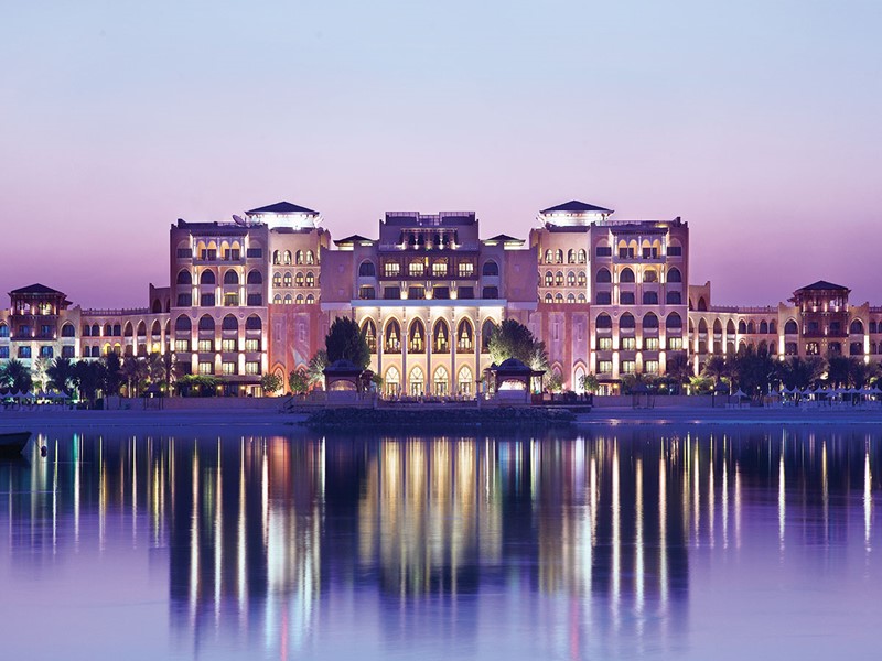 Vue de l'hôtel Shangri-La Qaryat Al Beri à Abu Dhabi