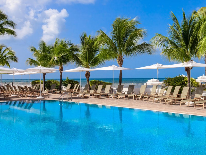 La piscine du Southernmost Beach Resort, à Key West