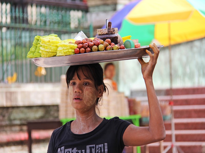 Arpentez les marchés birmans et découvrez les différences ethniques du pays