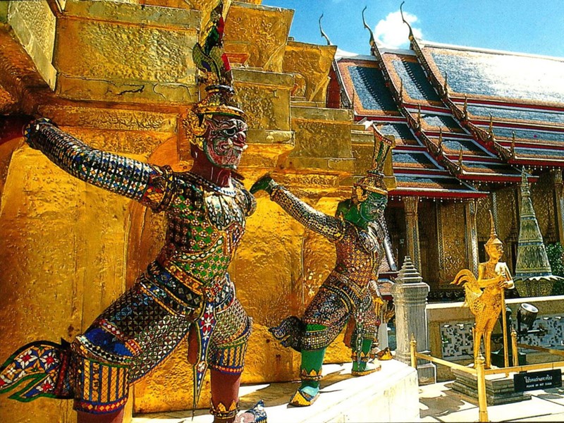 Découvrez le temple du Bouddha d'Emeraude