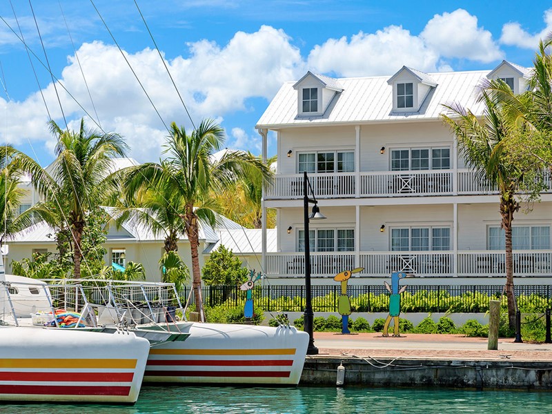 Vue de l'hôtel The Marker, situé face à la marina de Key West