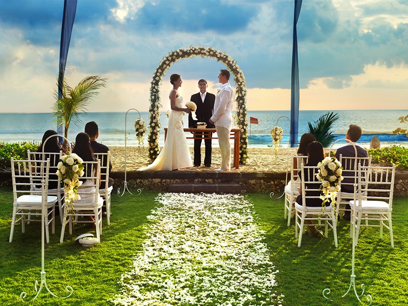 Mariage à l'hôtel The Oberoi situé à Bali