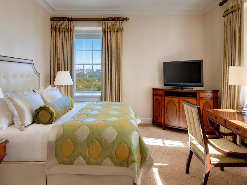 The Pierre New York, Signature Park View Room