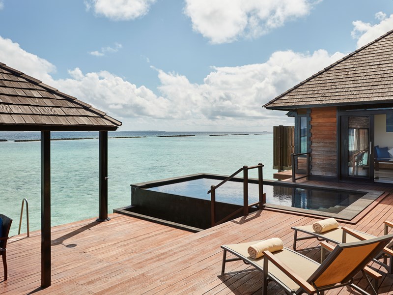 Infinity Water Villa with Pool