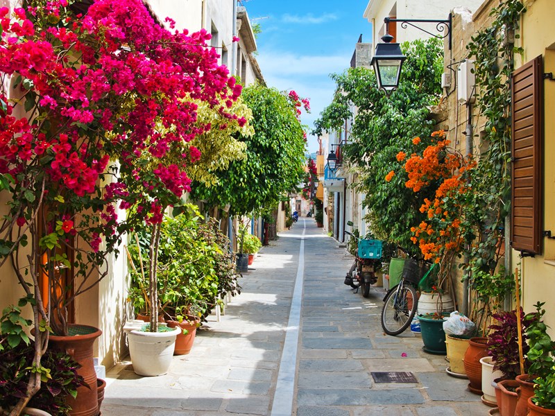 Ruelles fleuries et charme de Réthymnon