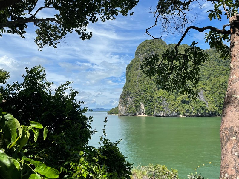 Les eaux émeraude de James Bond Island