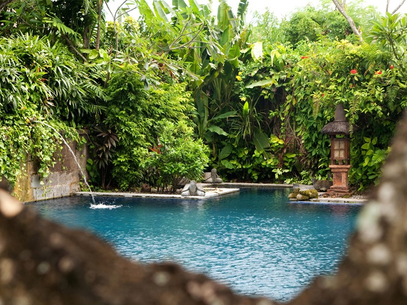La piscine de l'hôtel Tugu Bali à Tanah Lot