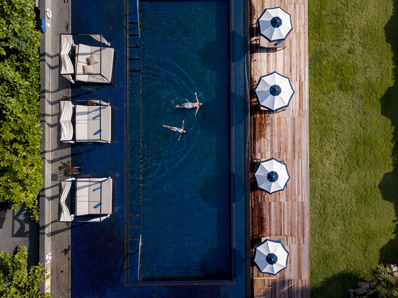 Profitez de la piscine rafraichissante