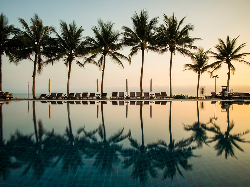 La superbe piscine du Victoria Beach Resort à Hoi An