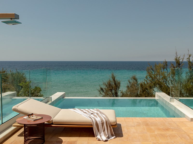 Master Suite Swim Up Sea View with Private Pool