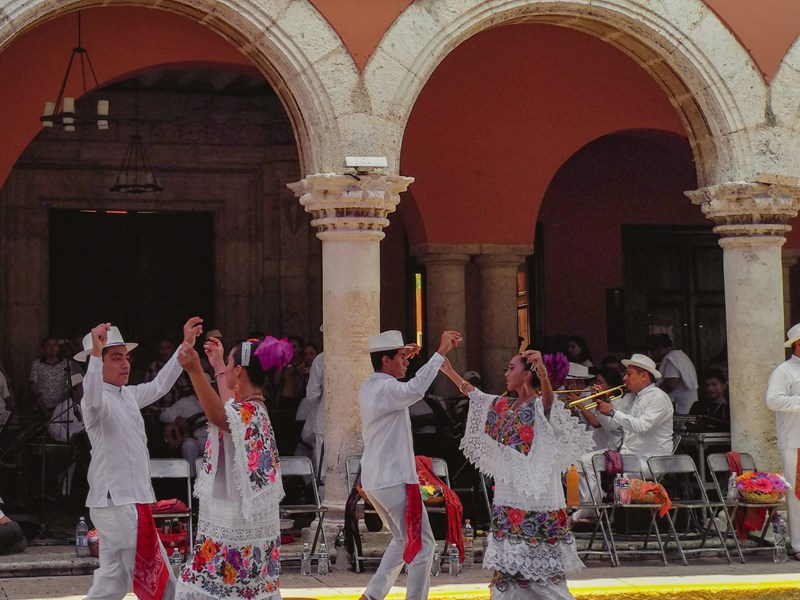 Assistez aux danses de rue traditionnelles