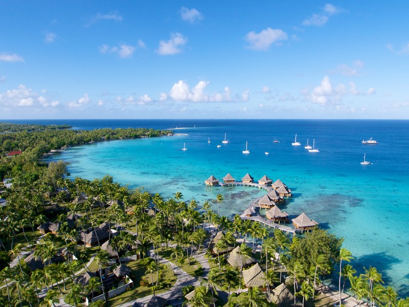 Logez sur le lagon turquoise de Rangiroa