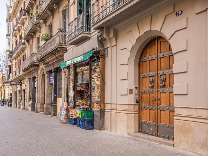 La façade du We Boutique Hotel situé au coeur de Barcelone