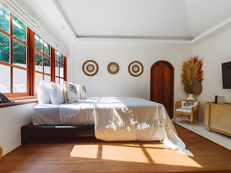 Tropical Suite Partial Sea View