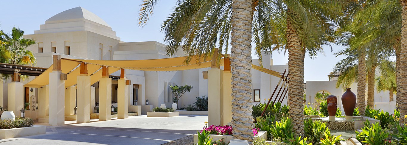 Al Wathba, a Luxury Collection Desert Resort & Spa