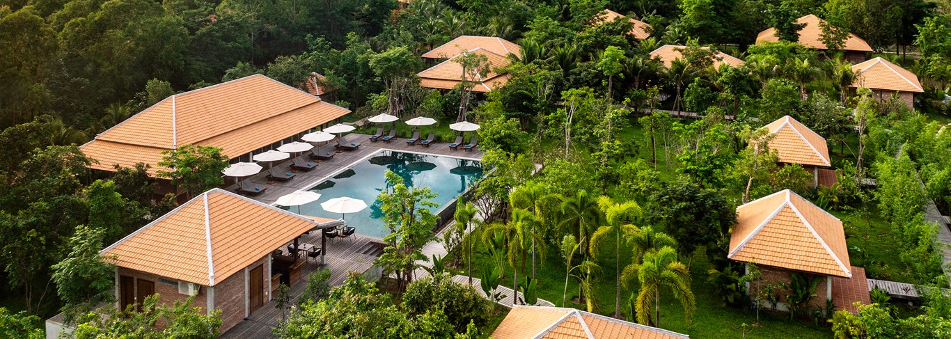 Farmhouse Resort & Spa