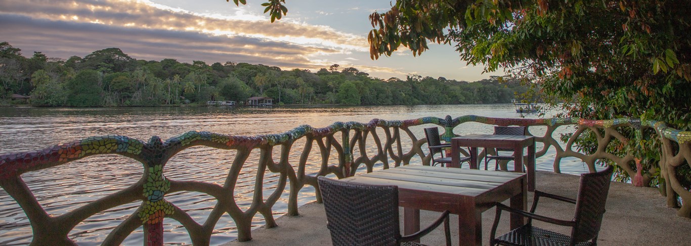 Laguna Lodge