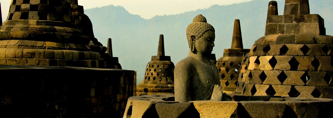De Yogyakarta à Bali : traditions ancestrales et nature grandiose