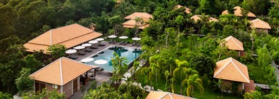 Farmhouse Resort & Spa