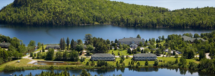 Auberge du Lac à l'Eau Claire, réservez votre séjour avec OOVATU